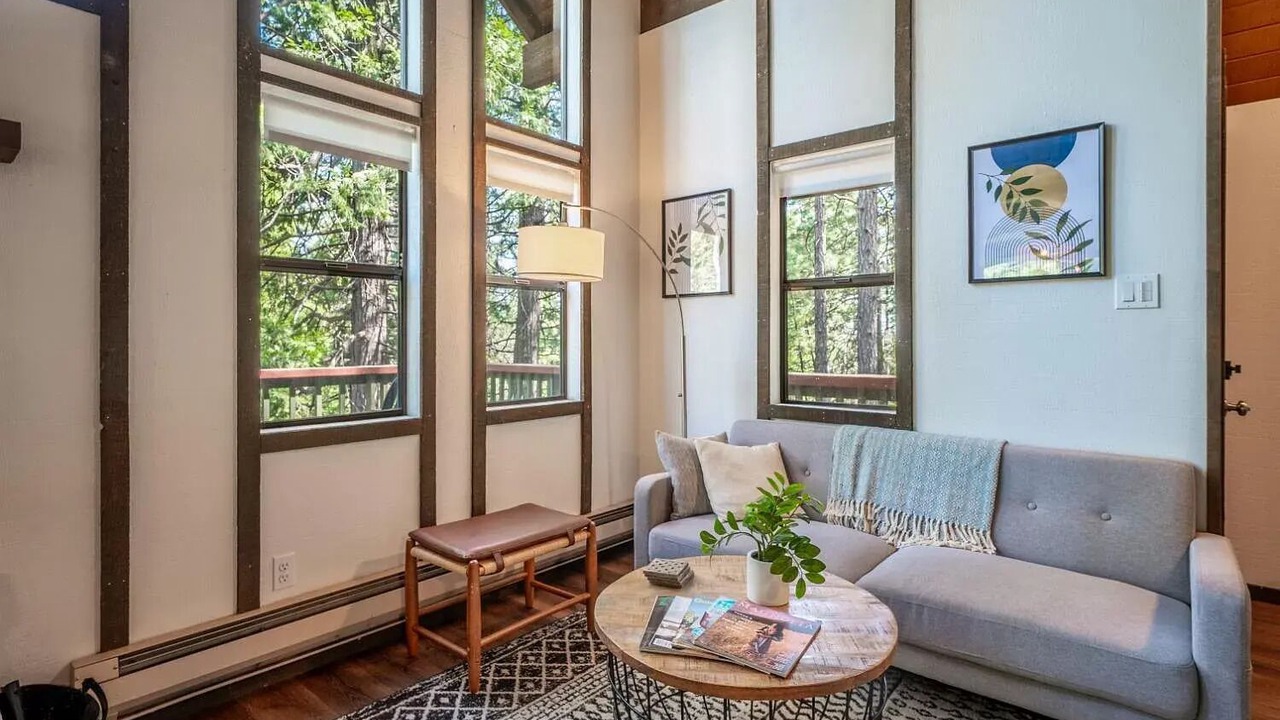 Photo of Livingroom in Glencoe