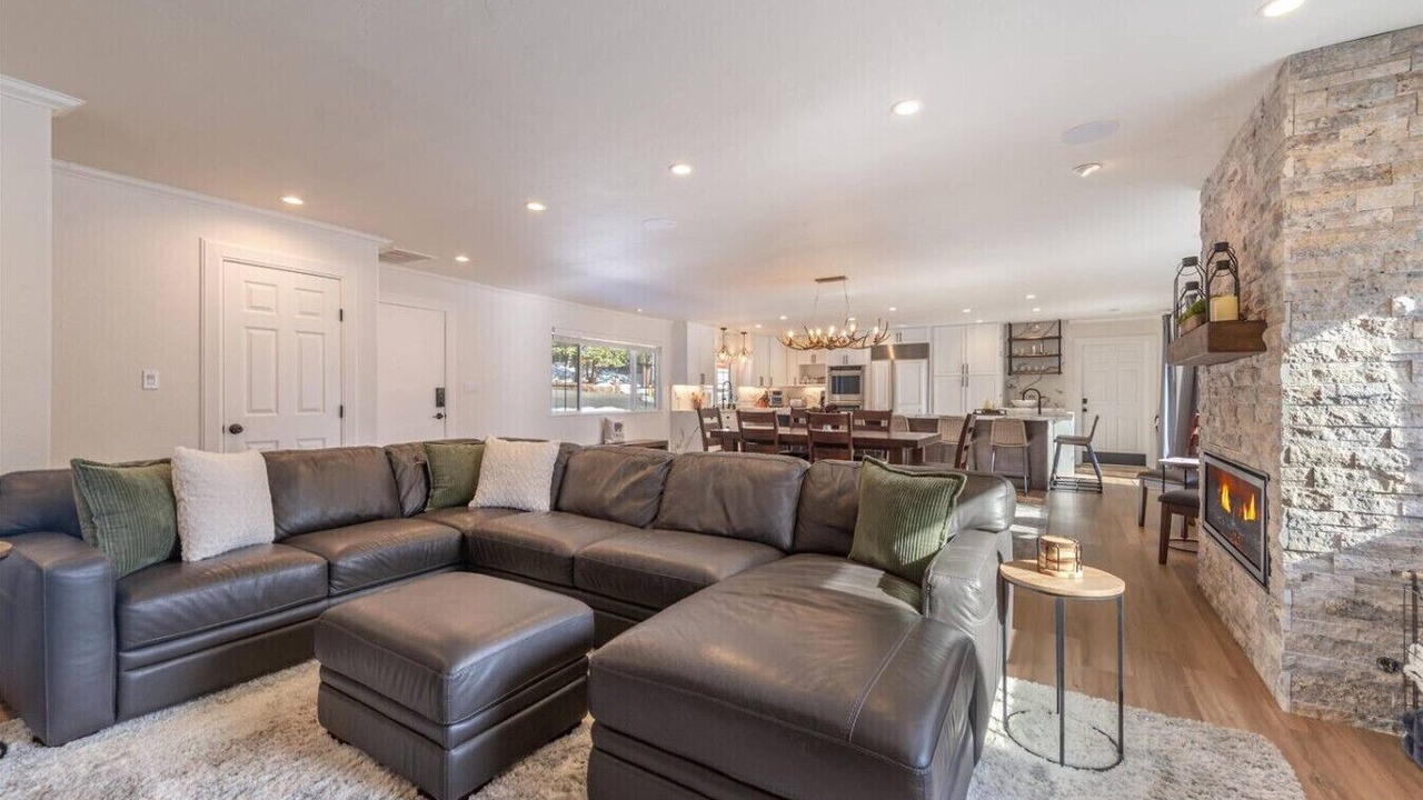 Photo of Bedroom in Dollar Point
