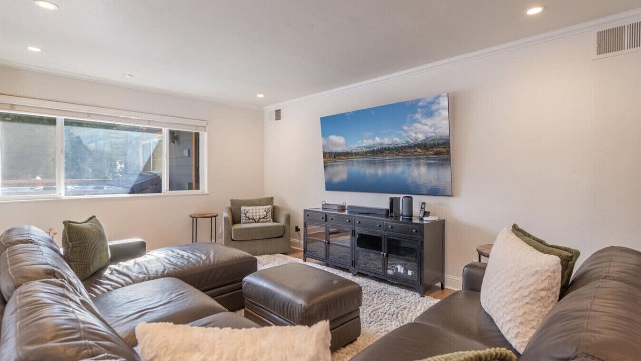 Photo of Bedroom in Dollar Point