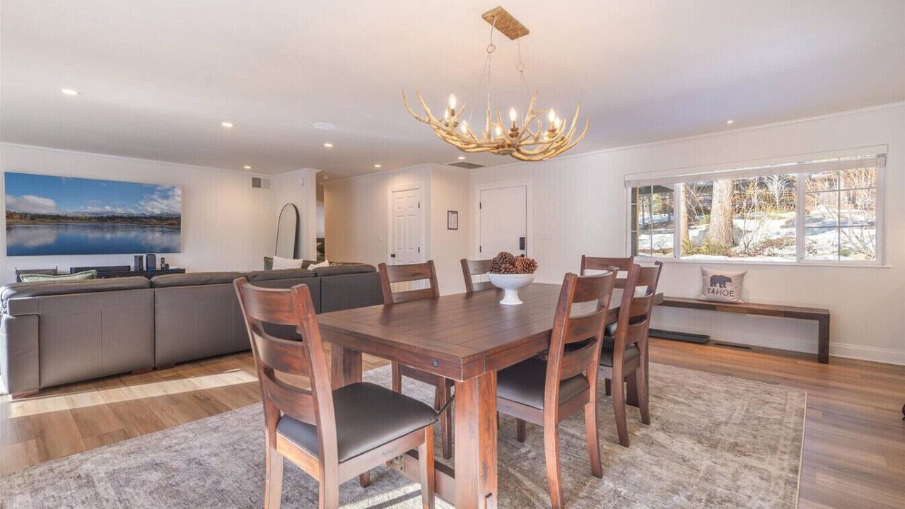 Photo of Livingroom in Dollar Point