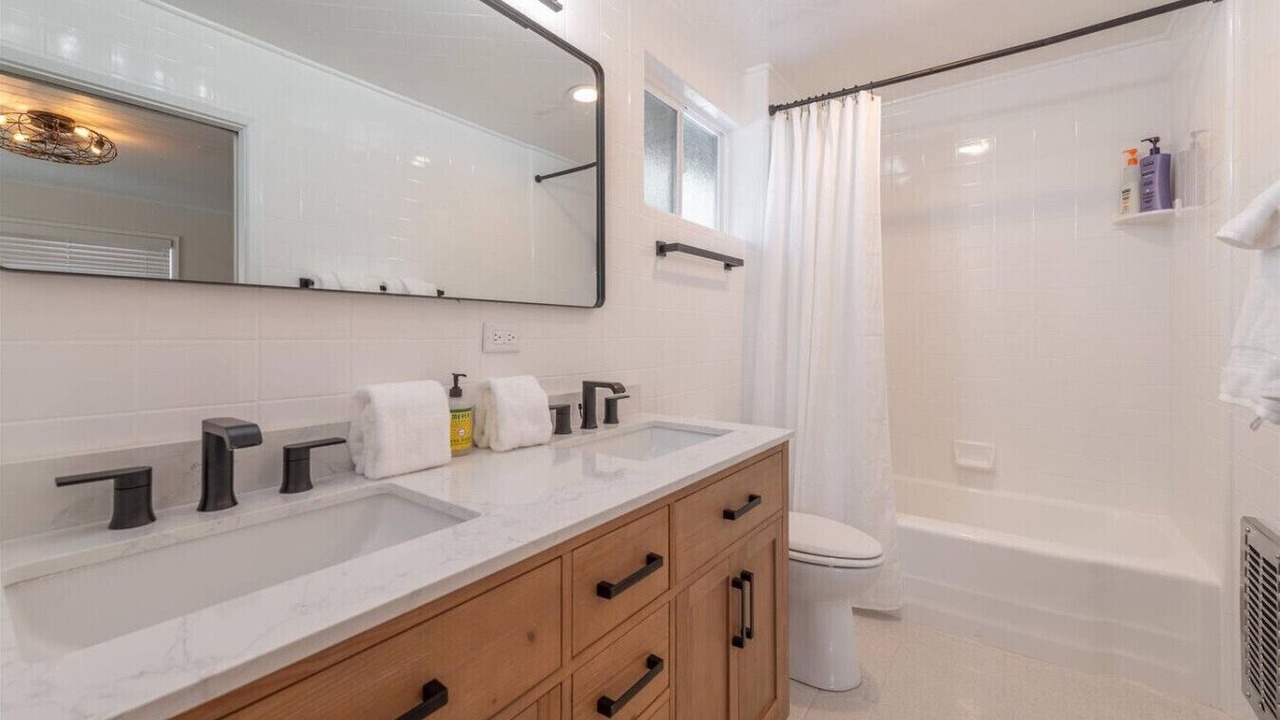 Photo of Bathroom in Dollar Point