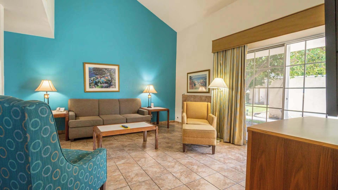 Photo of Livingroom in Palm Desert