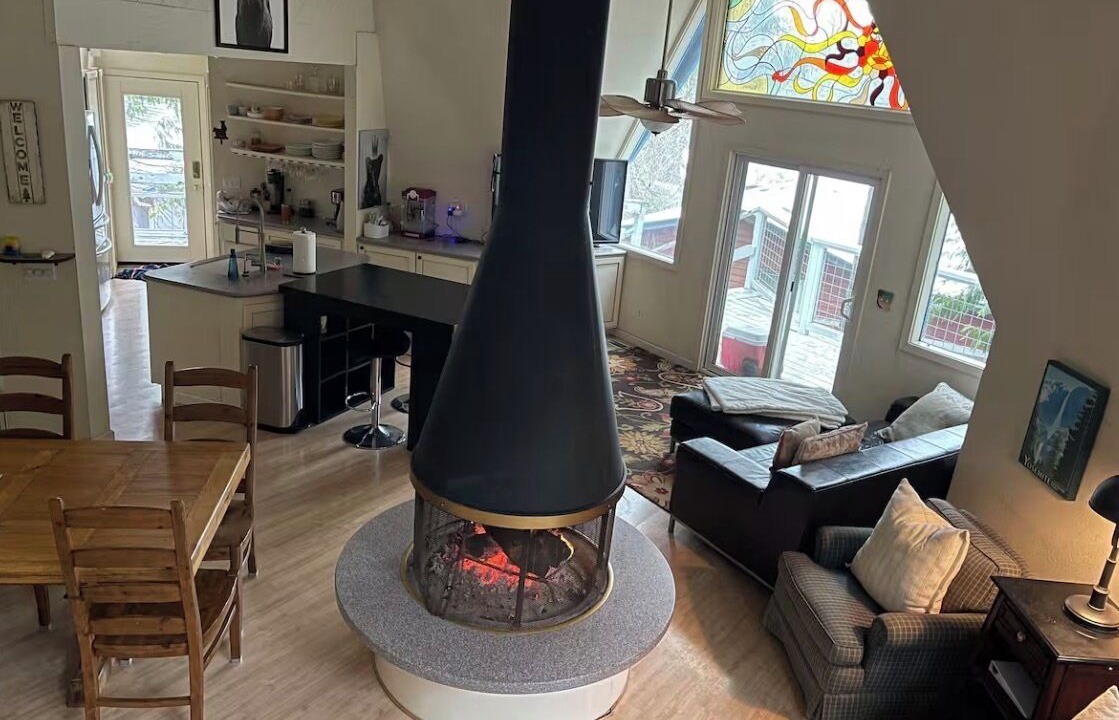 Photo of Livingroom in Twain Harte