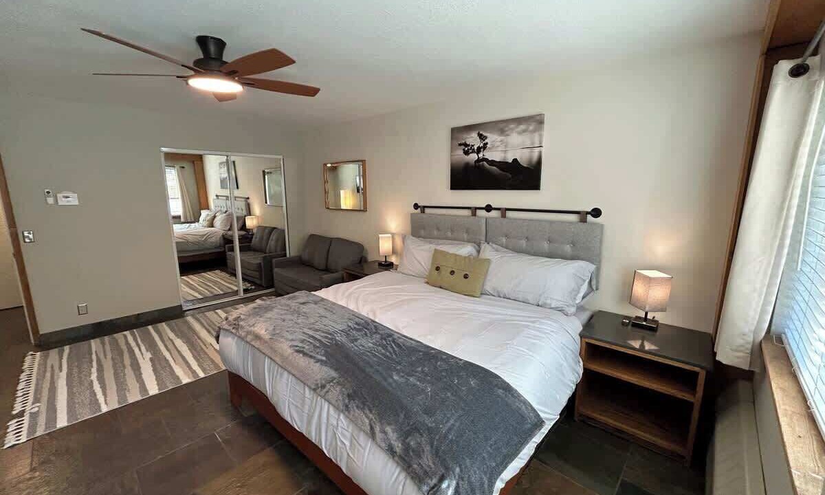 Photo of Bedroom in Kirkwood