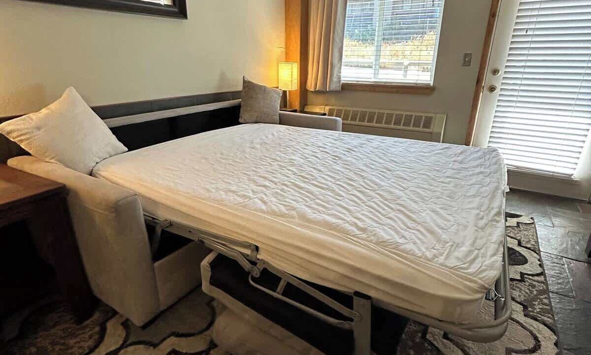 Photo of Bedroom in Kirkwood