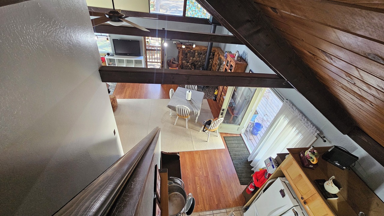Photo of Livingroom in Twain Harte