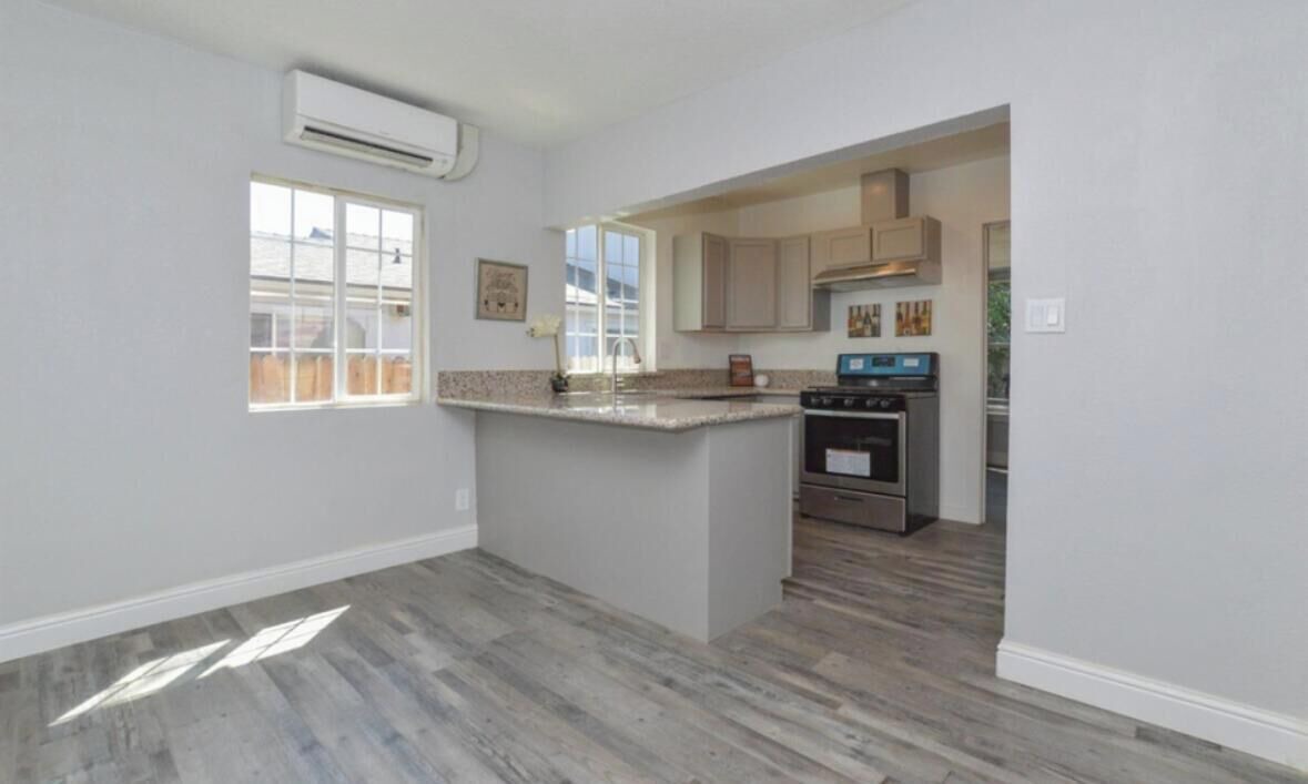 Photo of Kitchen in Roosevelt