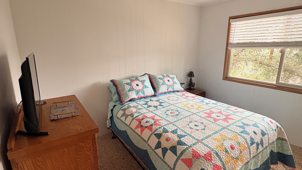 Photo of Bedroom in Twain Harte