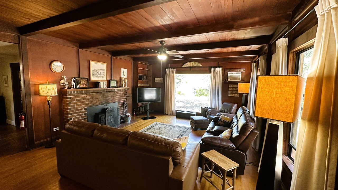 Photo of Livingroom in Three Rivers