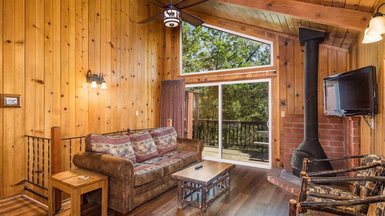 Photo of Livingroom in Bass Lake