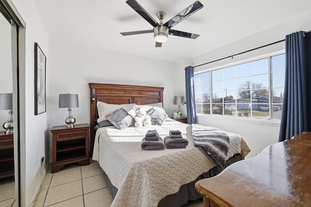 Photo of Bedroom in Palmdale