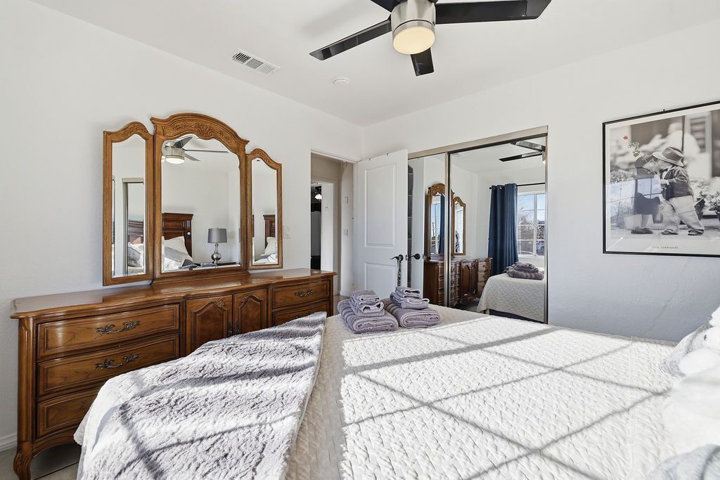 Photo of Bedroom in Palmdale