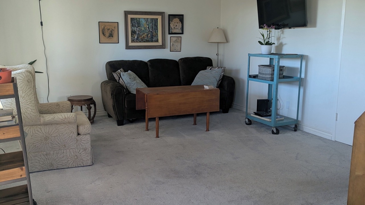 Photo of Livingroom in Duarte