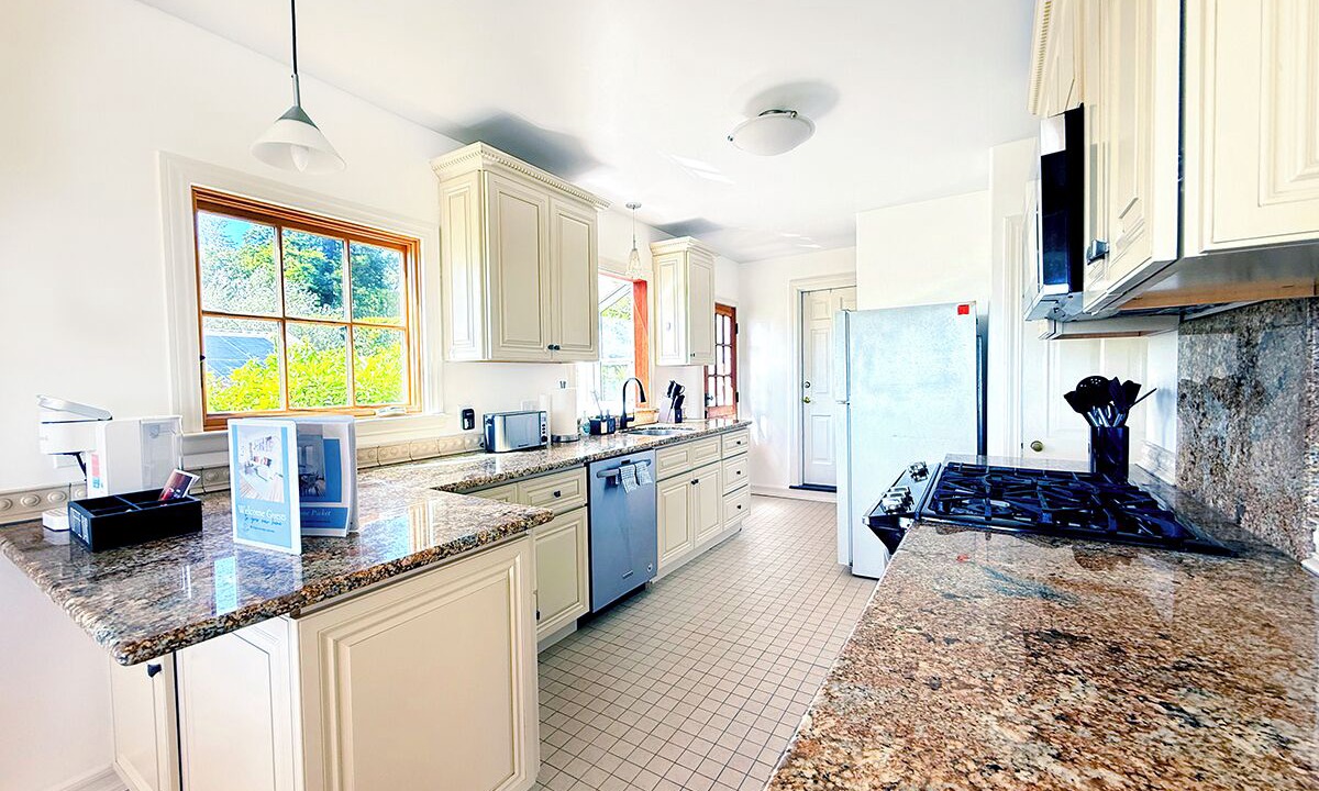 Photo of Kitchen in Berkeley Hills