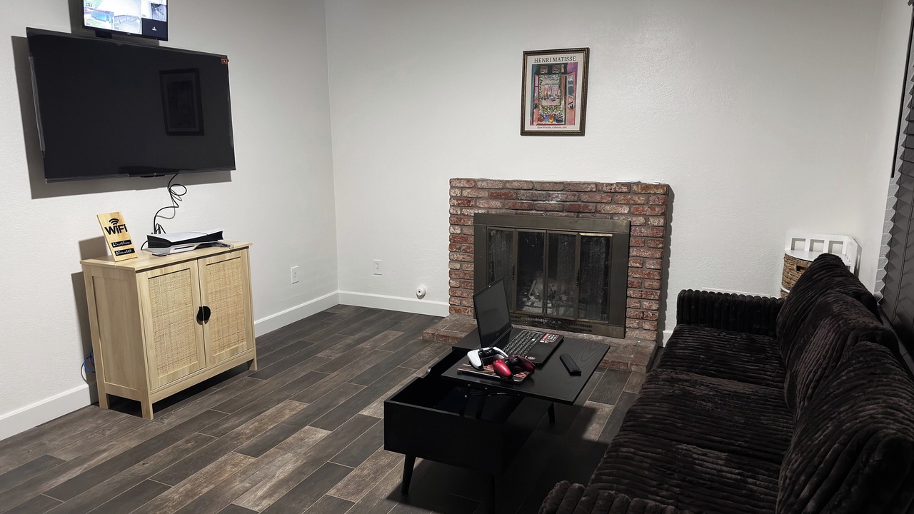 Photo of Livingroom in Pumpkin Center