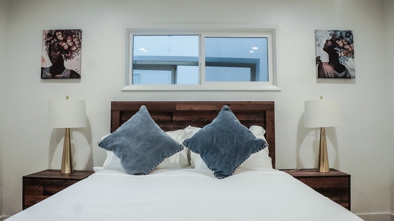 Photo of Bedroom in Valley Glen