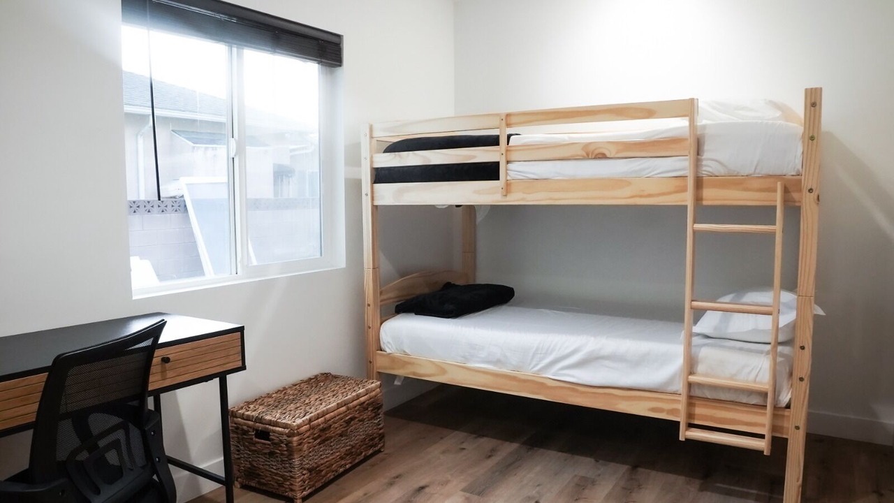 Photo of Bedroom in Valley Glen