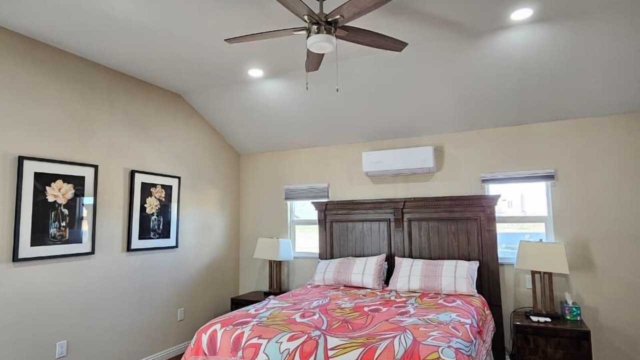 Photo of Bedroom in Mojave Desert