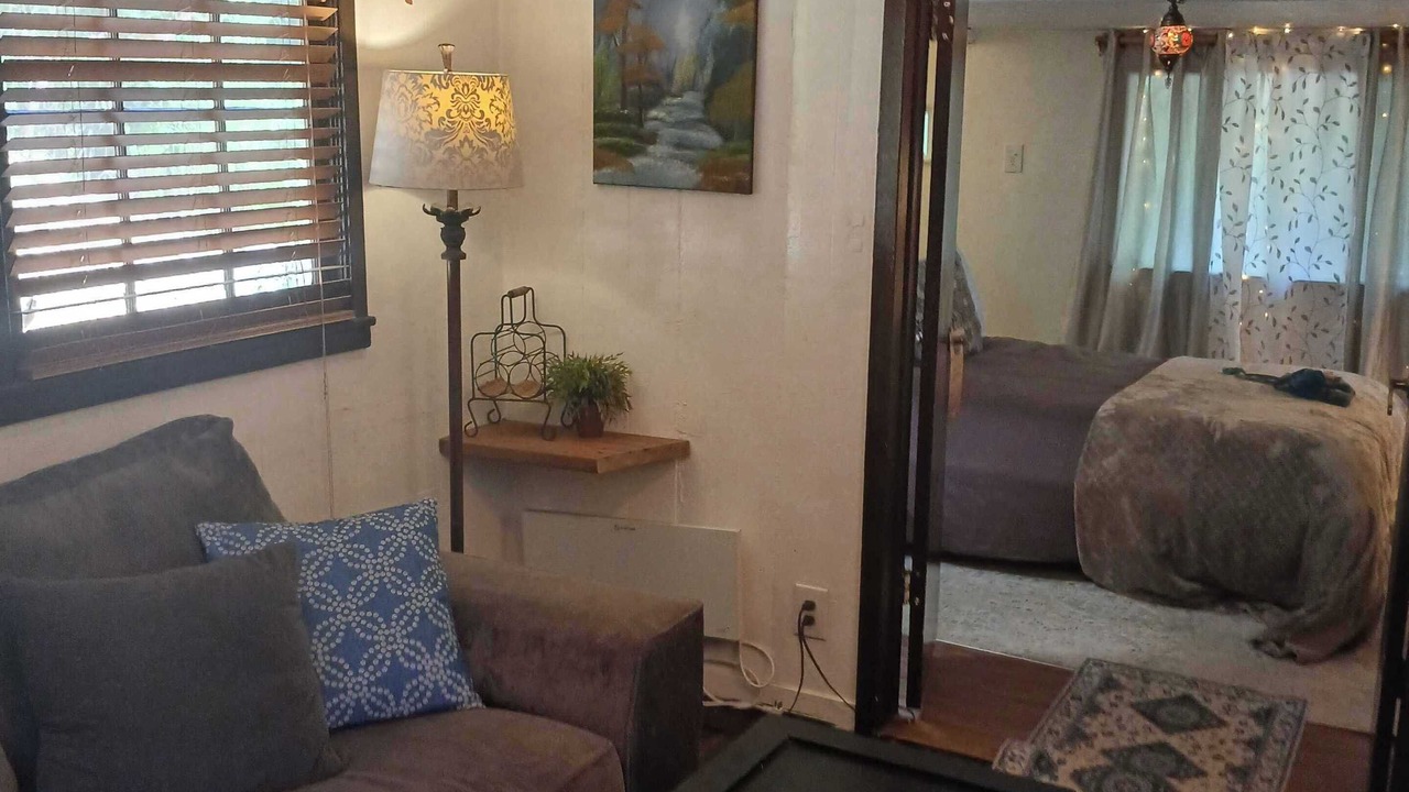 Photo of Livingroom in Holy City