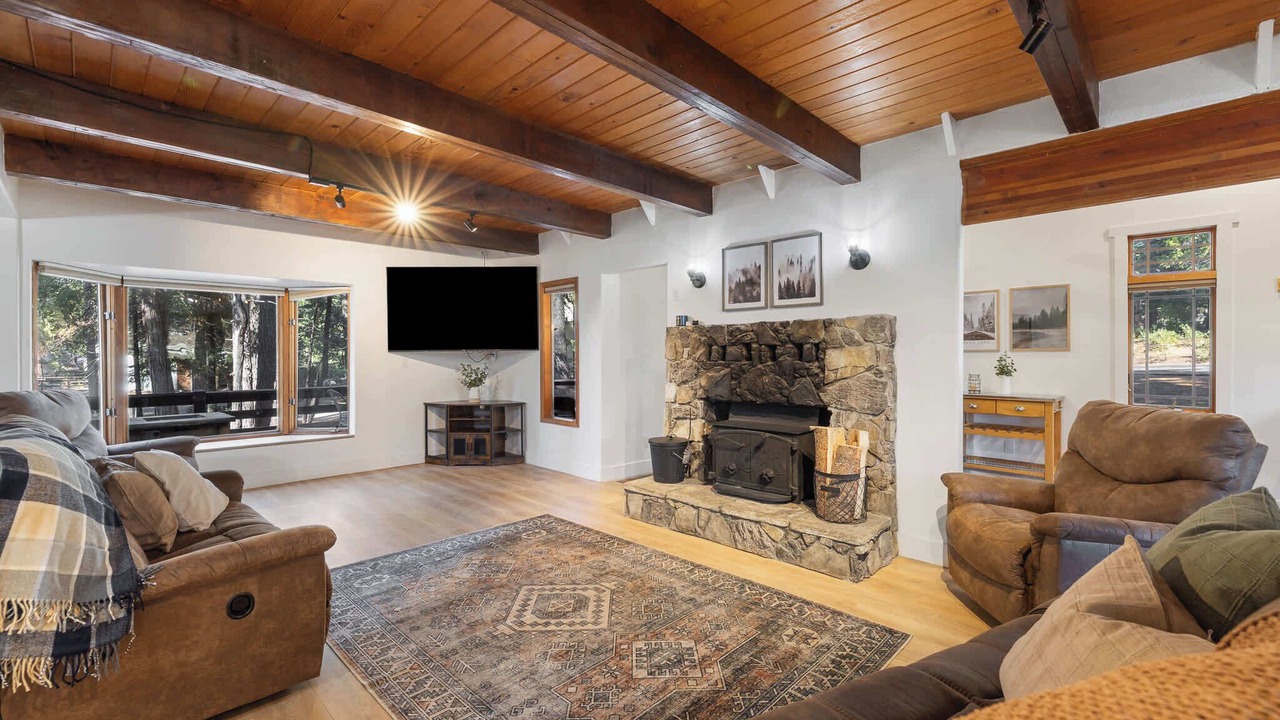 Photo of Livingroom in Sierra Cedars