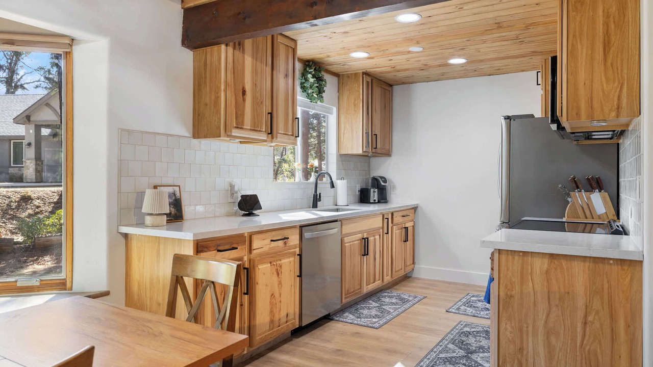 Photo of Kitchen in Sierra Cedars