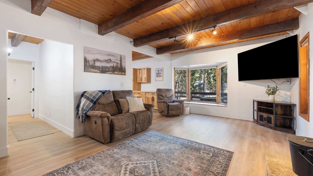 Photo of Livingroom in Sierra Cedars