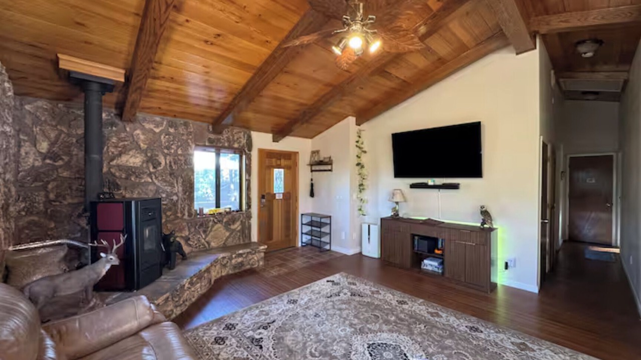 Photo of Bedroom in Phoenix Lake-Cedar Ridge