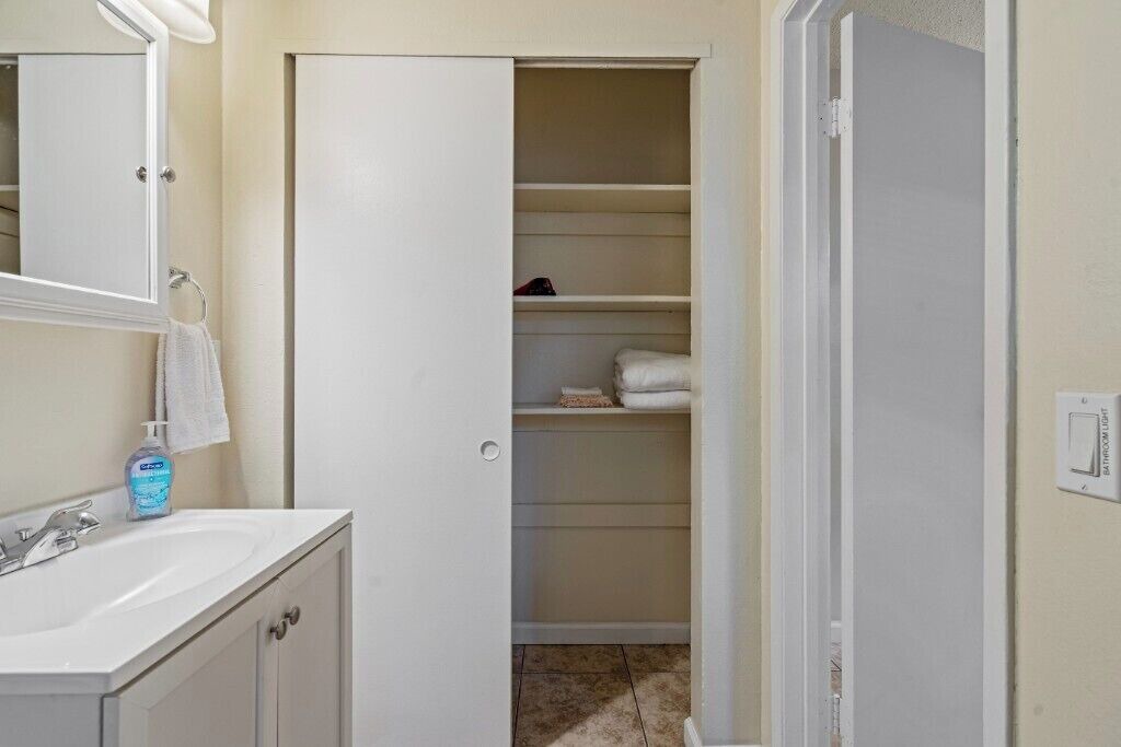 Photo of Bathroom in Marina