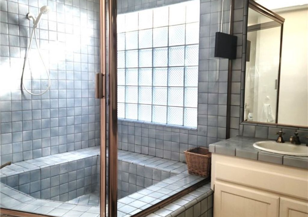 Photo of Bathroom in Old Towne