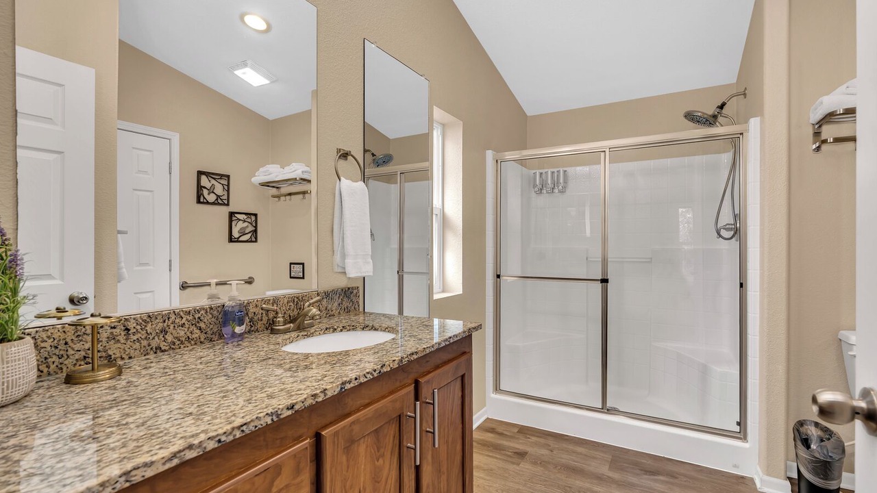 Photo of Bathroom in Mariposa
