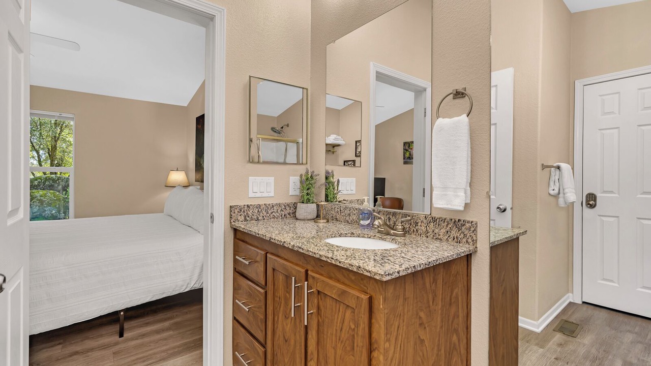 Photo of Bathroom in Mariposa