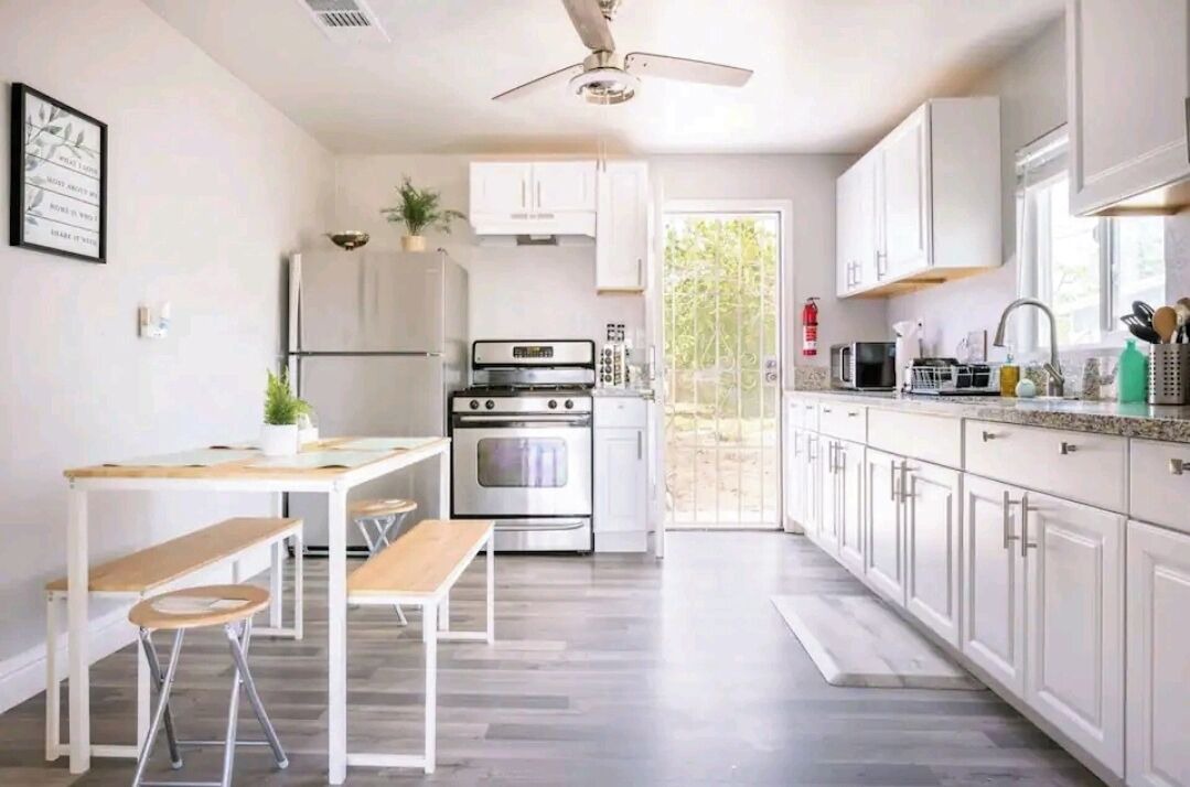 Photo of Kitchen in Oildale