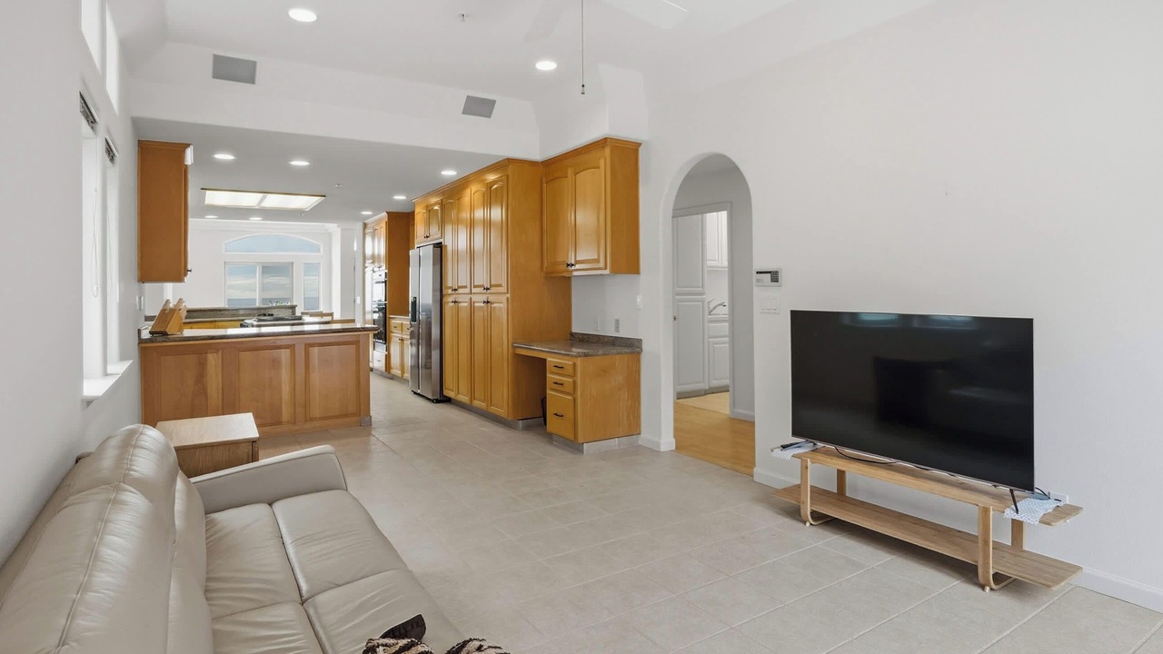 Photo of Livingroom in Westside Santa Cruz