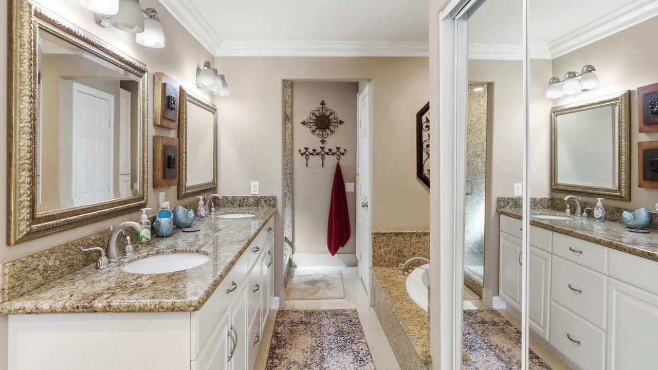Photo of Bathroom in Huntington Beach
