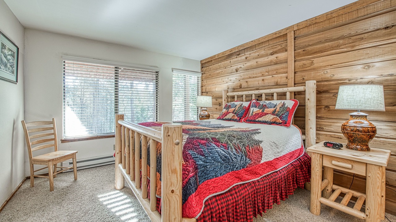 Photo of Bedroom in Lakeshore