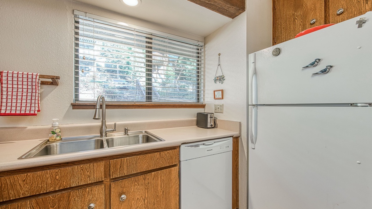 Photo of Kitchen in Lakeshore