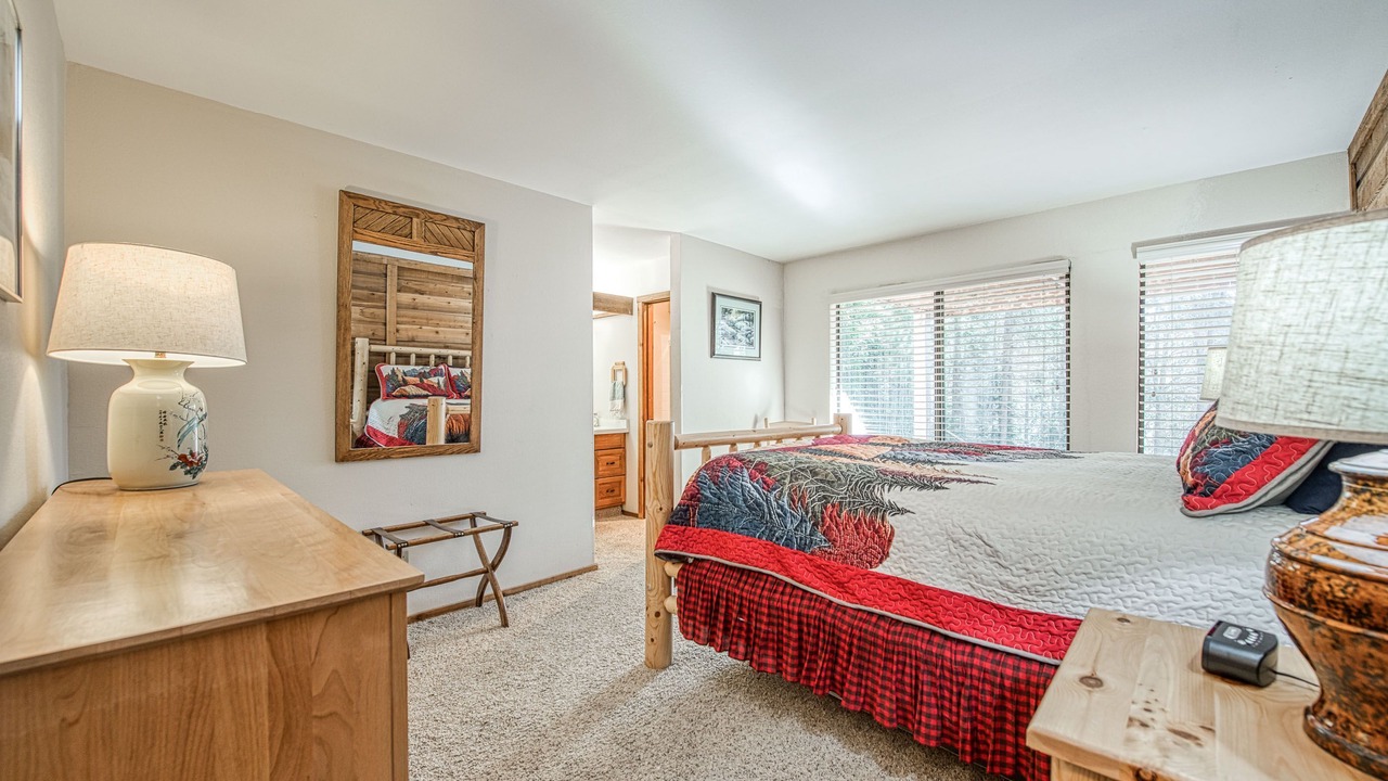 Photo of Bedroom in Lakeshore