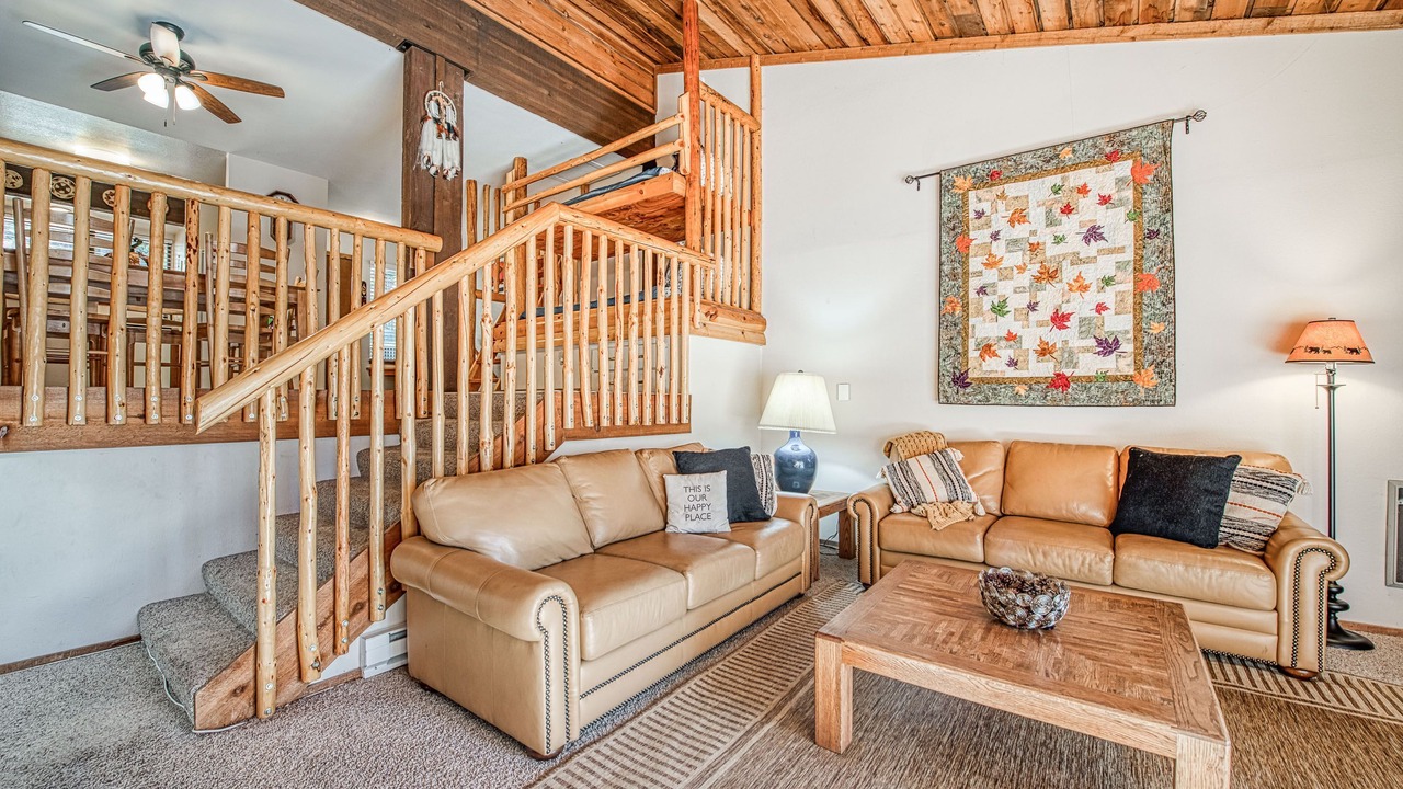 Photo of Livingroom in Lakeshore