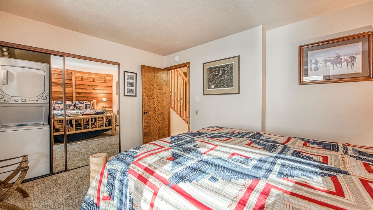 Photo of Bedroom in Lakeshore