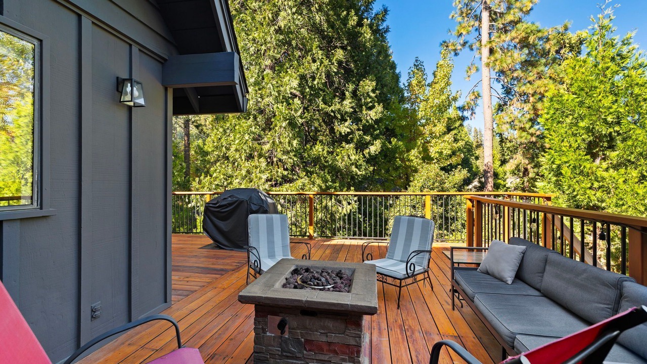 Photo of Patio Balcony in Twain Harte