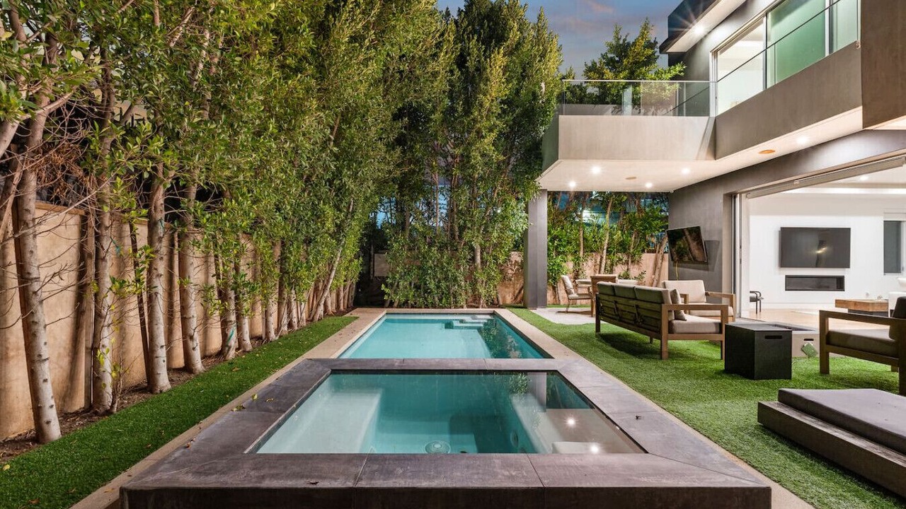 Photo of Outdoor in Melrose