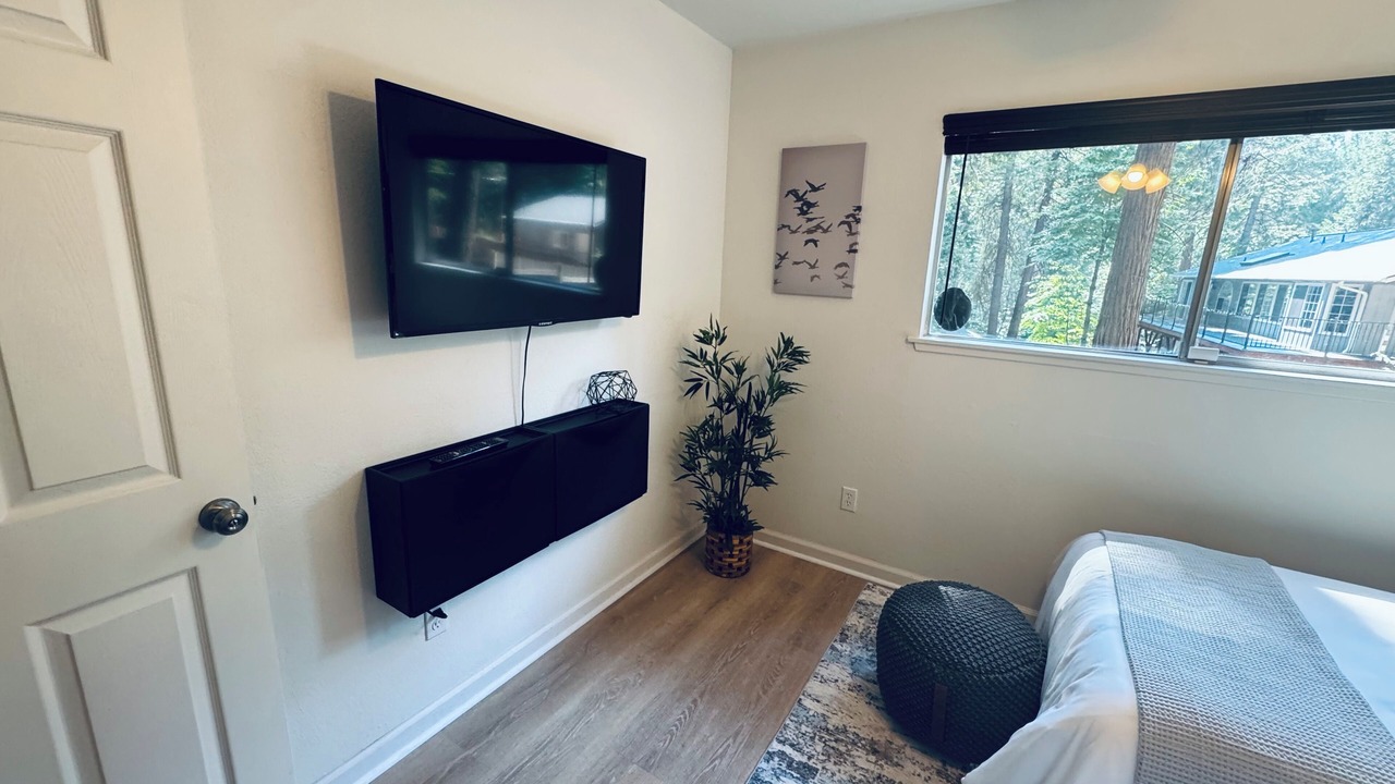 Photo of Bedroom in Apple Hill