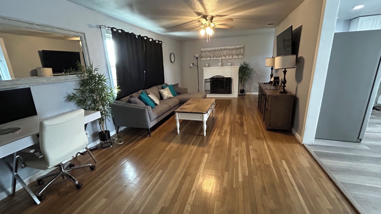 Photo of Livingroom in Fresno