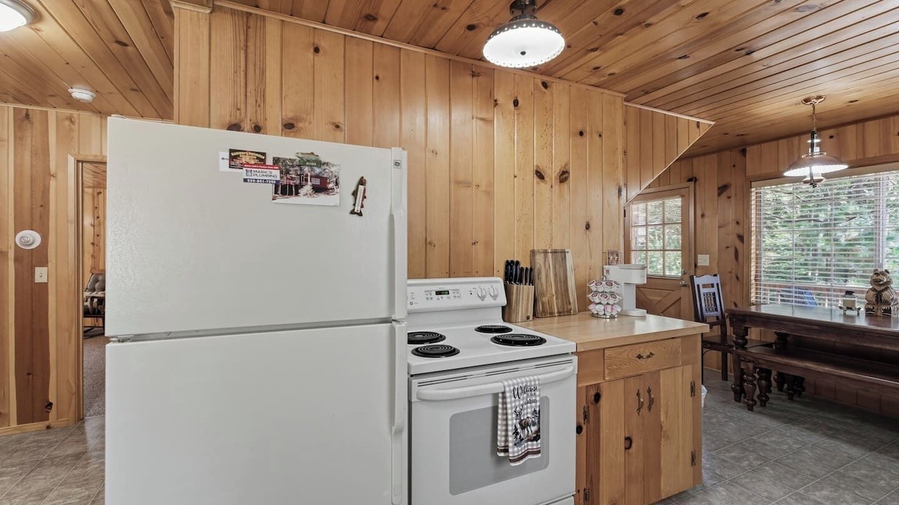 Photo of Kitchen in Shaver Lake