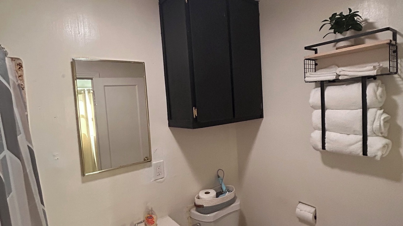 Photo of Bathroom in Woodlake
