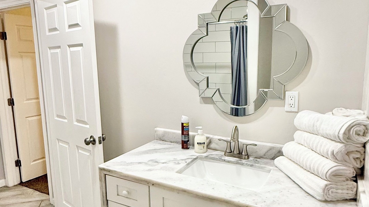 Photo of Bathroom in Baker Street