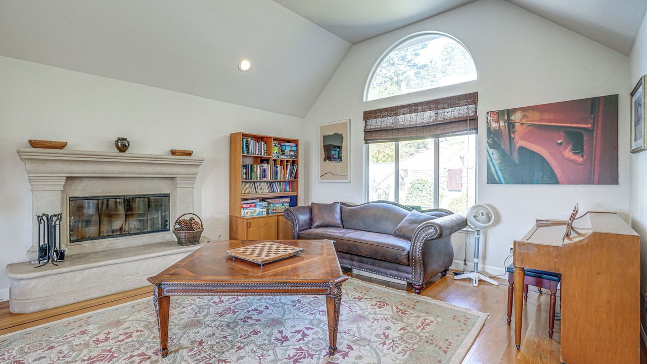 Photo of Livingroom in Montclair