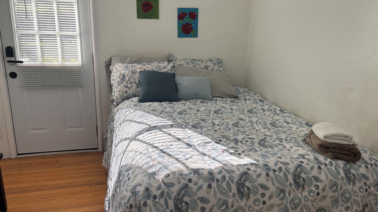 Photo of Bedroom in Castro Valley