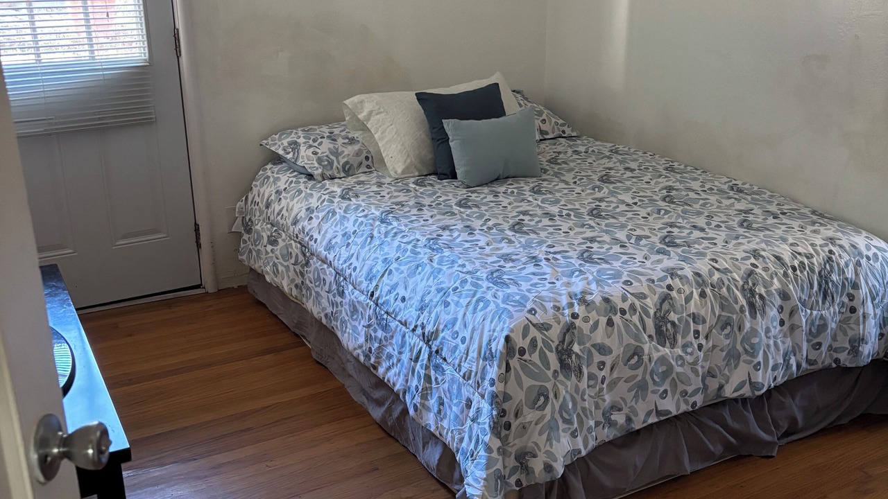 Photo of Bedroom in Castro Valley