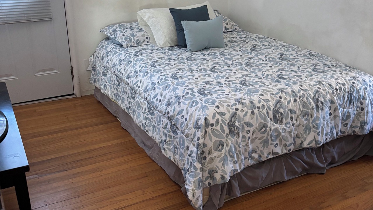 Photo of Bedroom in Castro Valley